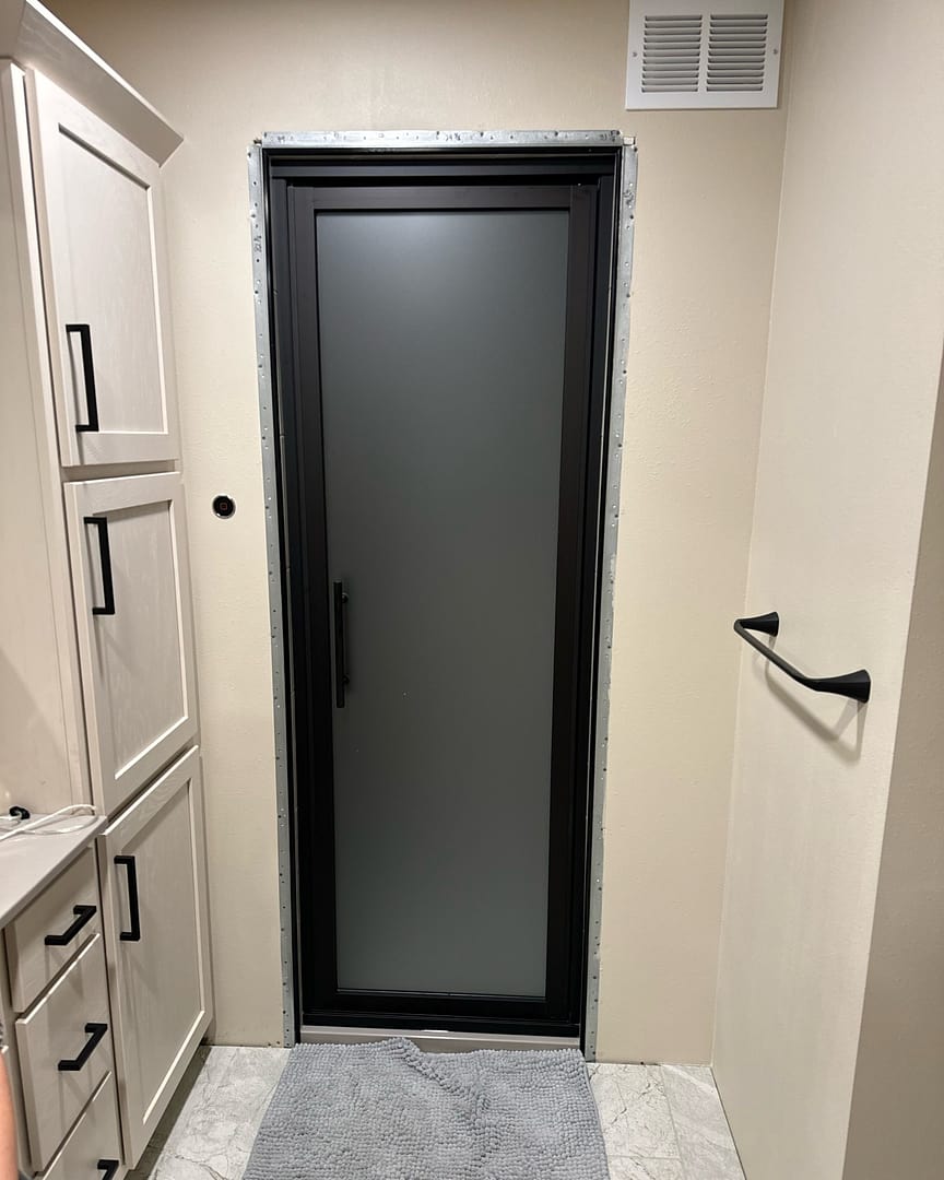 Gridscape GS3 Swing Shower Door in Black with SatinDeco Glass