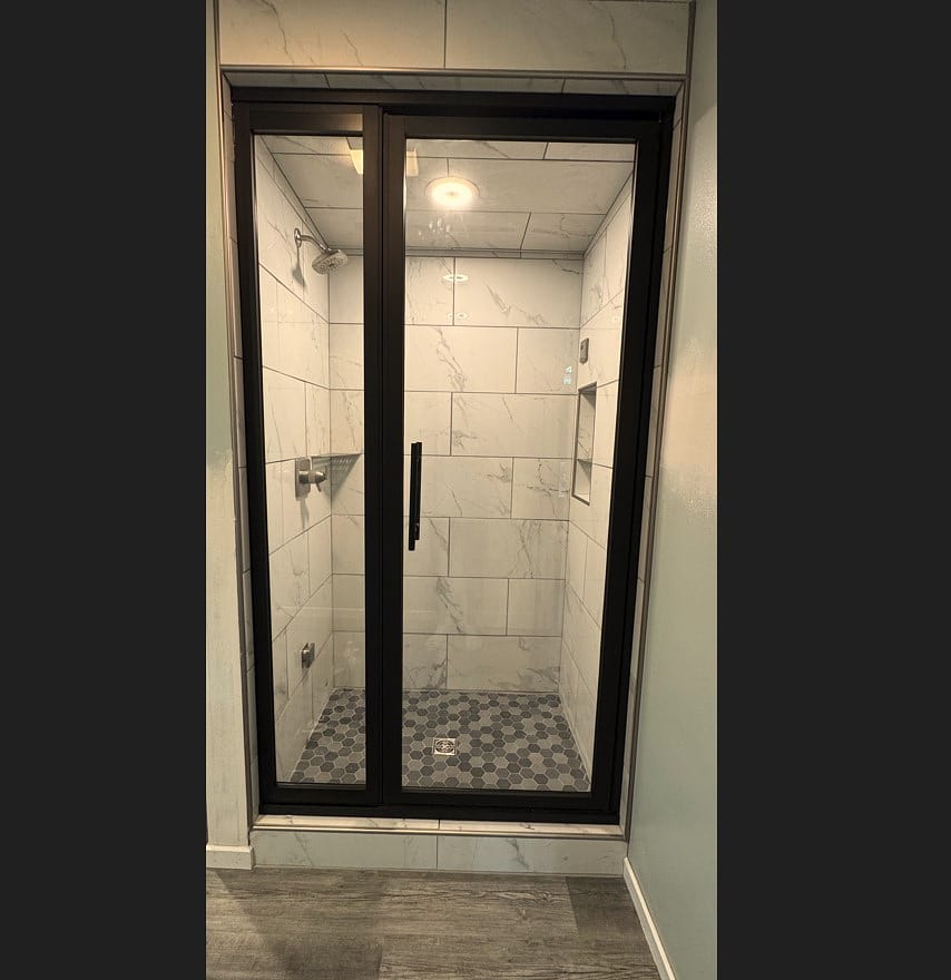 Gridscape GS3 Swing Shower Door and Panel in Black with Clear Glass