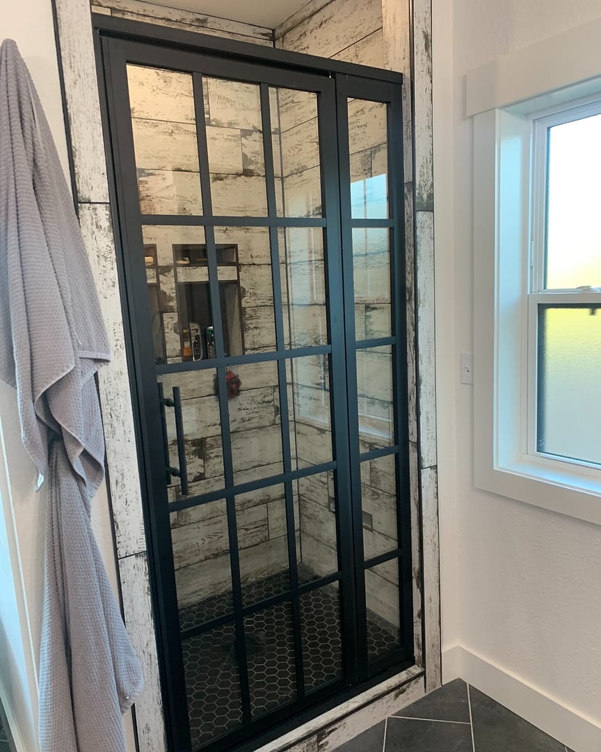 Gridscape GS1 Swing Shower Door and Panel in Black with Clear Glass