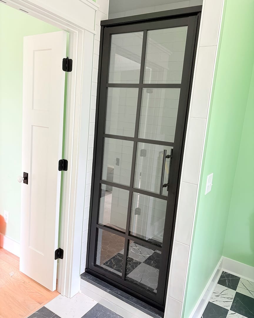 Gridscape GS1 Swing Shower Door in Black with Clear Glass