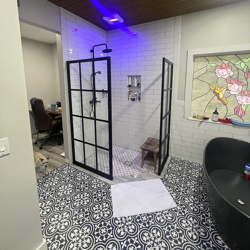 Gridscape GS1 Fixed Shower Screen Panel in Black with Clear Glass