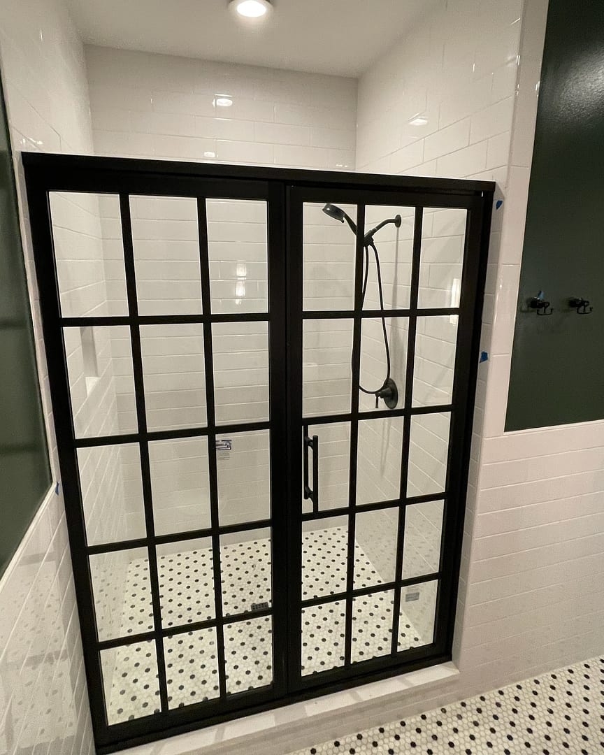 Gridscape GS1 Swing Shower Door and Panel in Black with Clear Glass