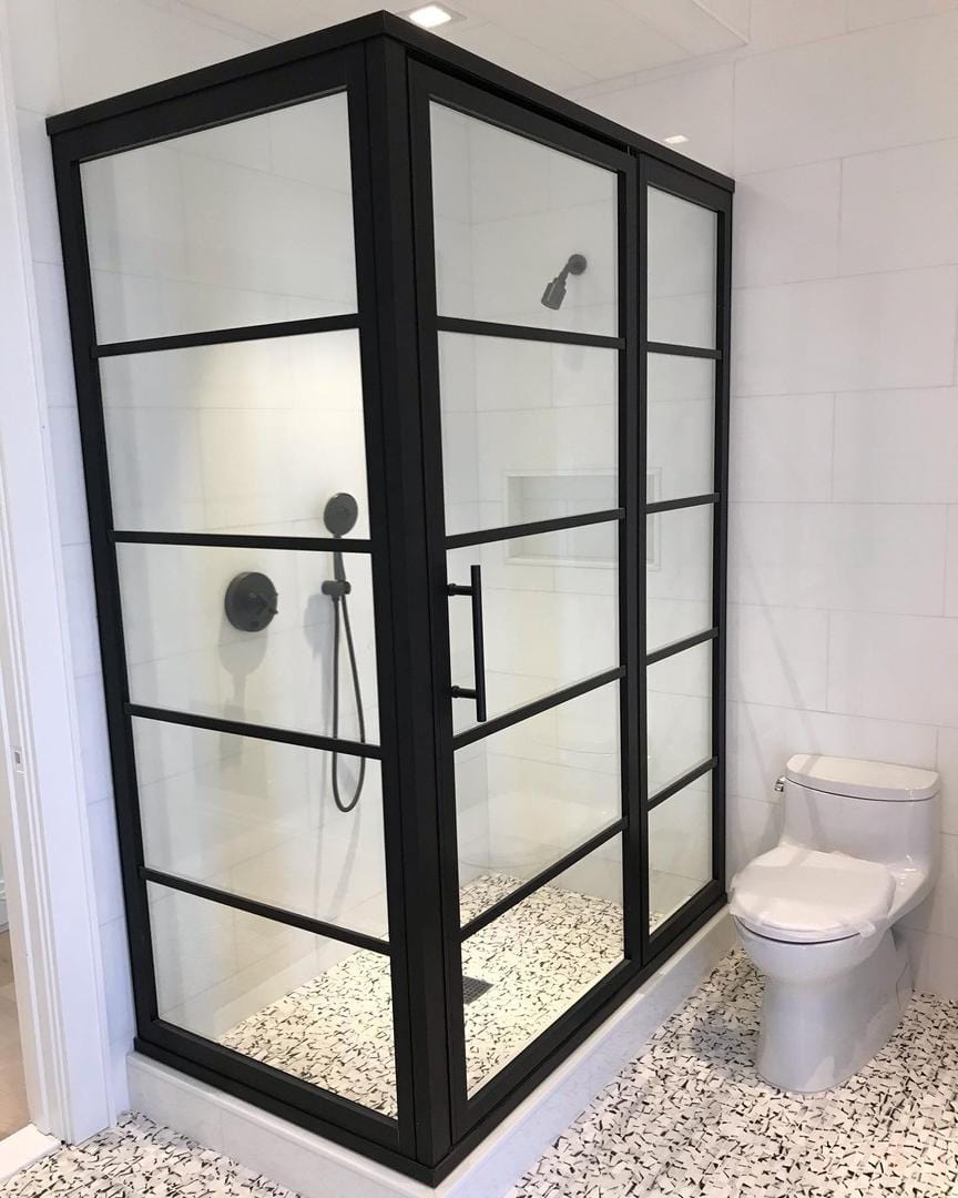 Gridscape GS2 3-Panel Corner Shower Door in Black with Clear Glass